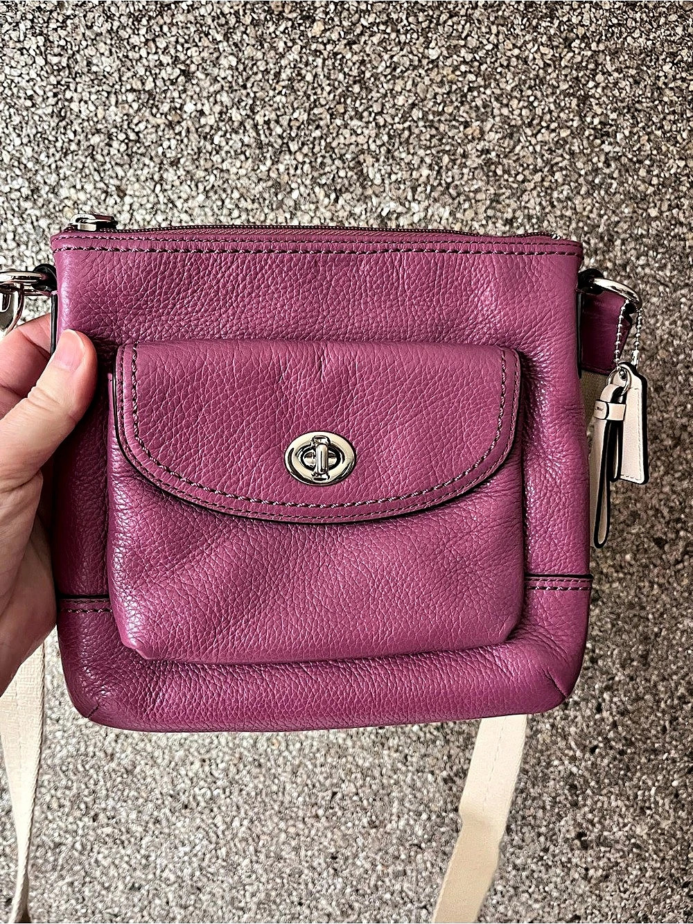 Coach Turnlock Crossbody Purse Pinky purple